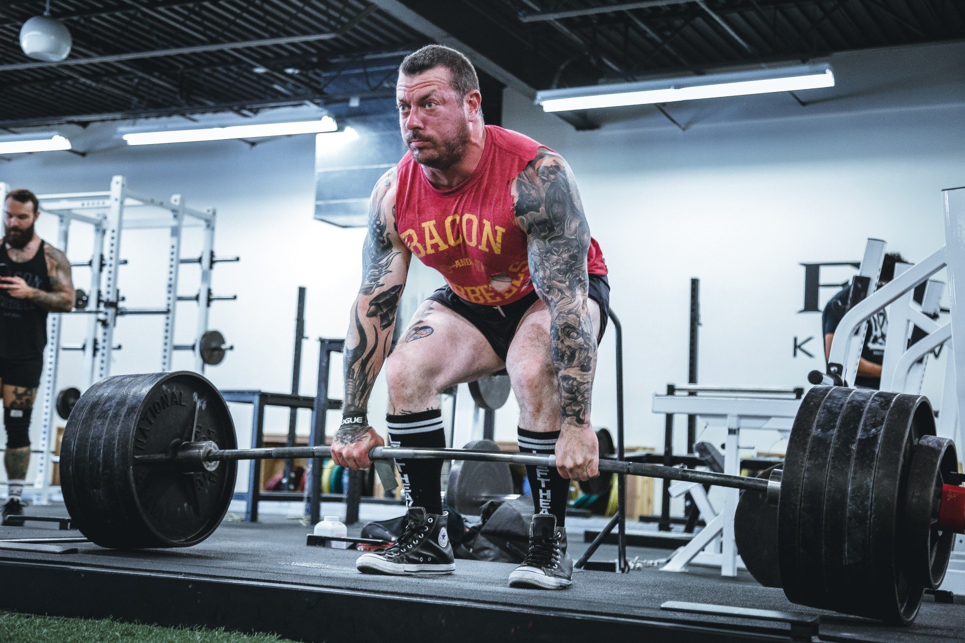 man doing deadlift