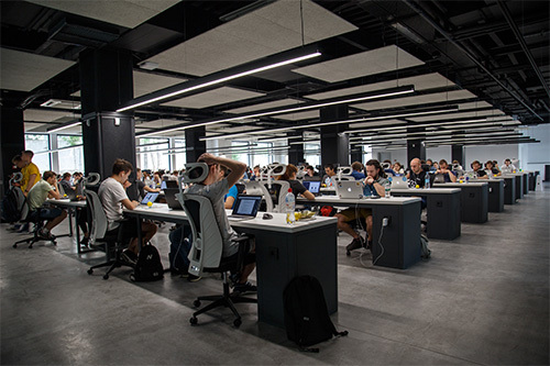 employees working in office