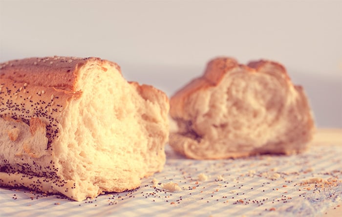 poppy seeds on bread