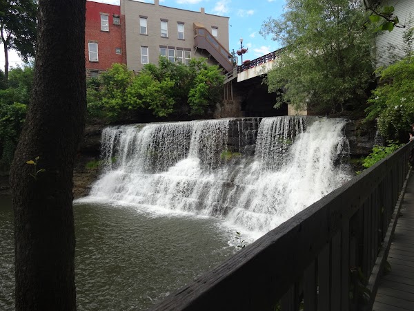 Representative image for Chagrin Falls, Ohio